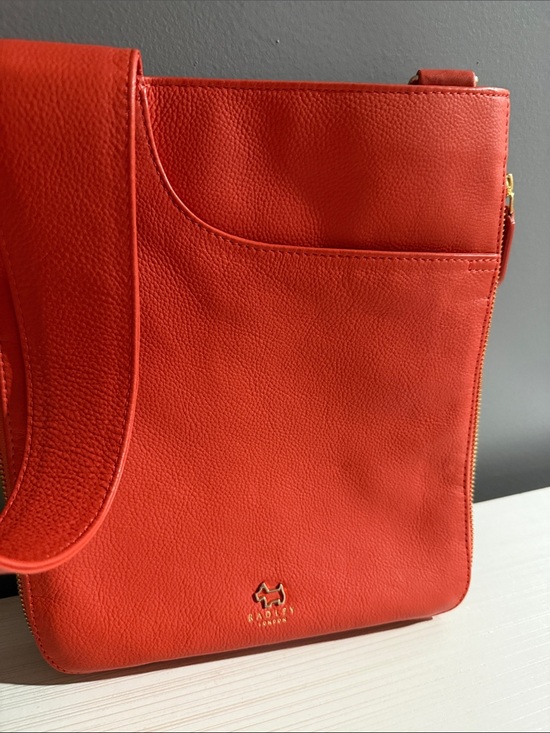 RADLEY LONDON Handbags - Radley London pockets zip top crossbody bag $ 200